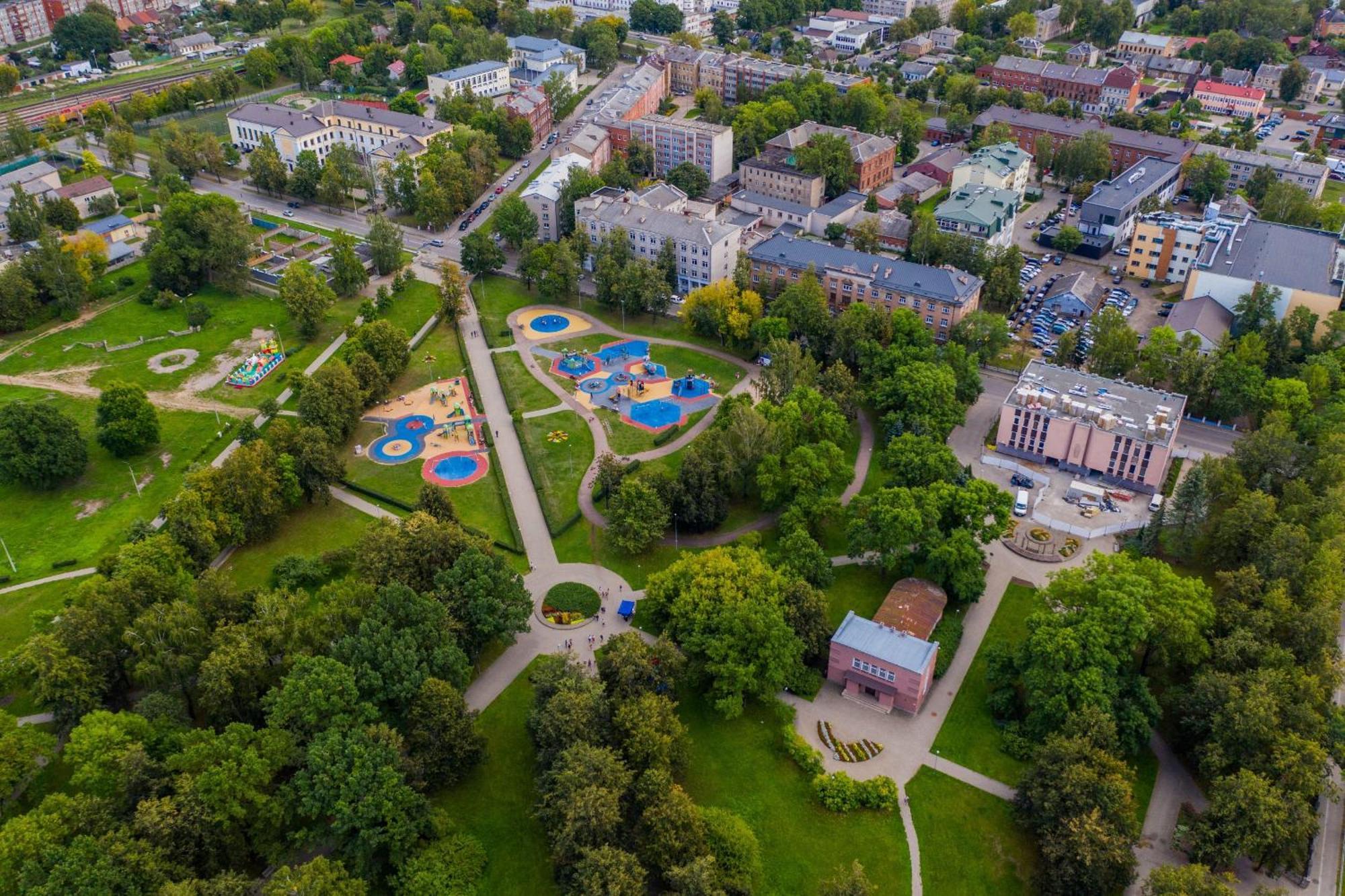 Elegant Central Park Apartment Daugavpils Exterior photo